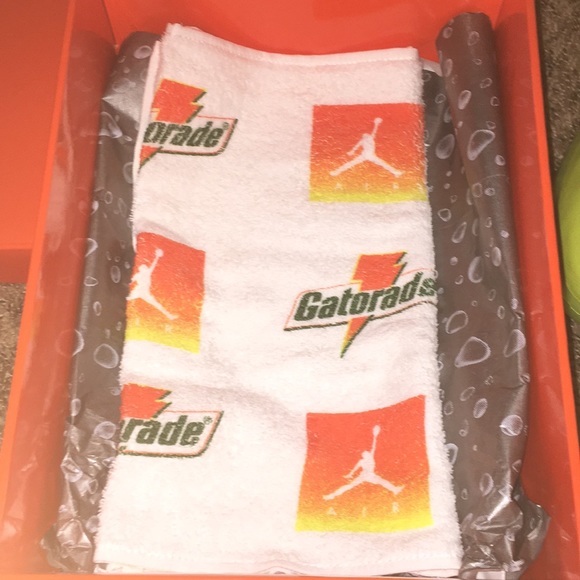 Jordan 1 Gatorade cyber - Picture 5 of 6